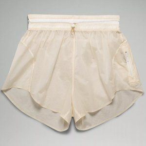 NWT Step Out High-Rise Short 3" - White Opal